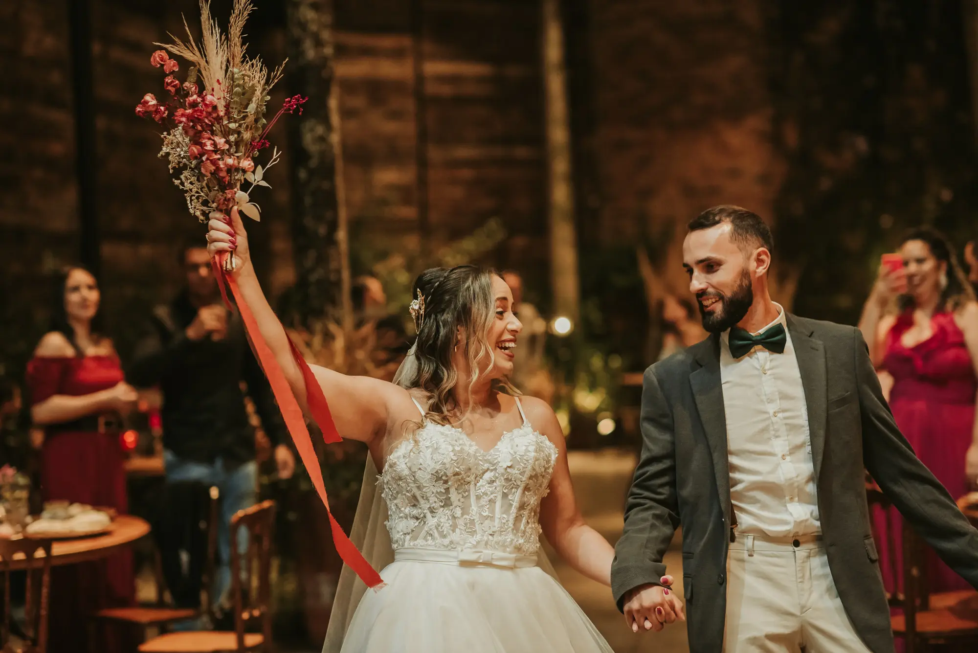Você conhece a Tradição do Jogar o Buquê da noiva? – Wedding